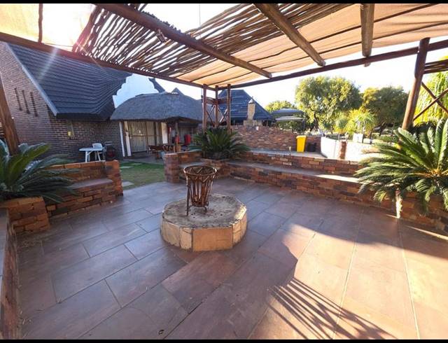 4 BEDROOM HOUSE FOR SALE IN MISTY BAY